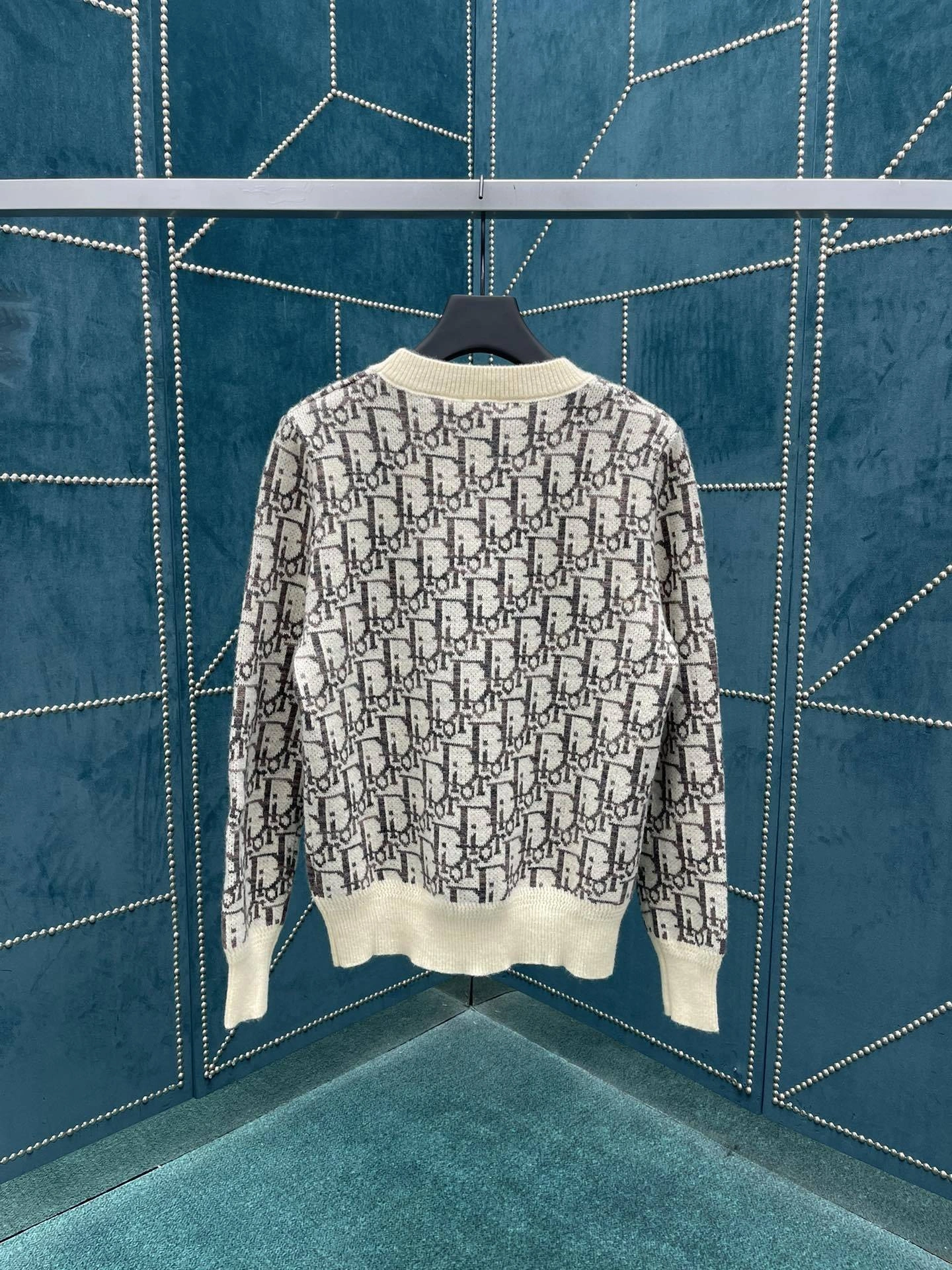 &wg.luxury- 6u33i oversized 2colour item:D-F443H3128-2